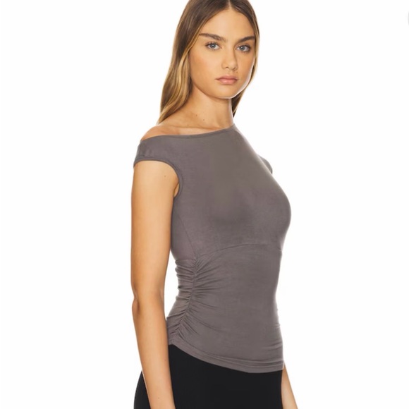 Revolve Top in Grey - Picture 2 of 3